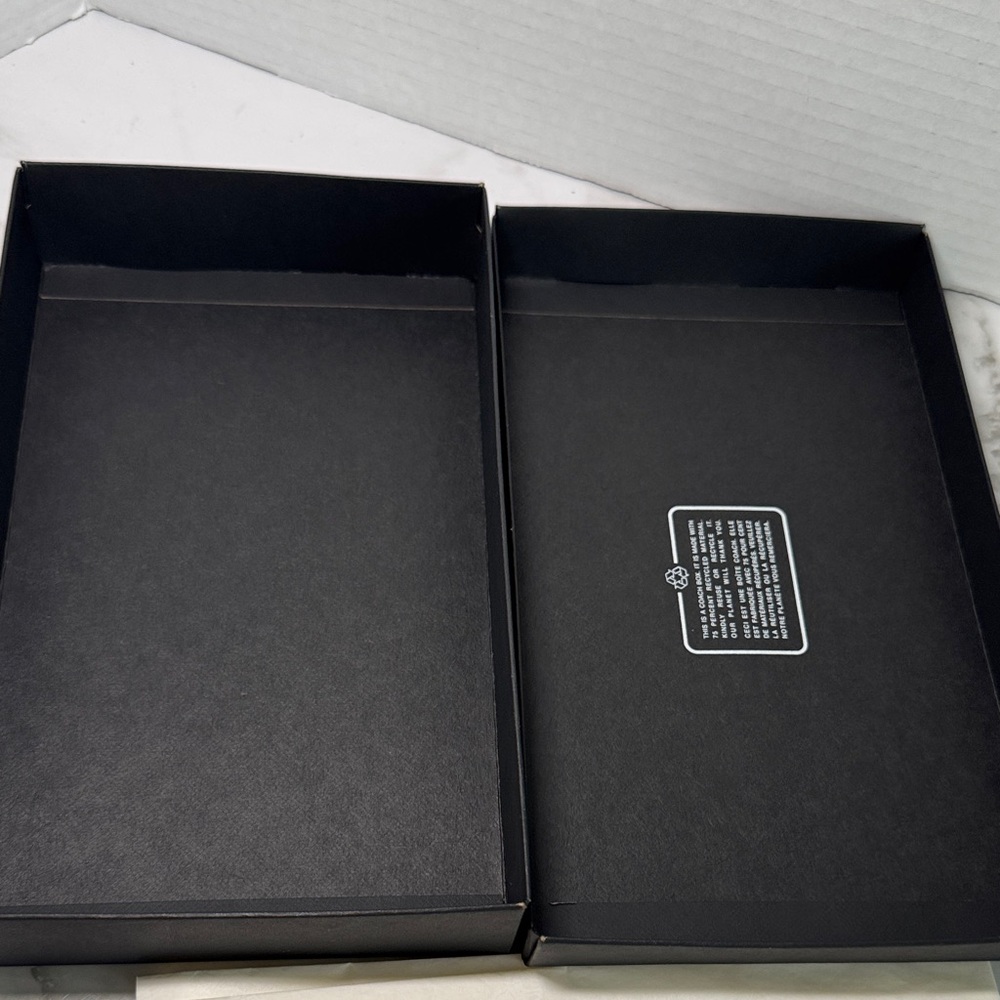 Authentic Coach Gift Box with Ribbon & Tissue Paper - Picture 7 of 13